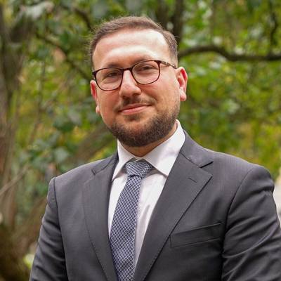 Mäklare Alex Al Timimi