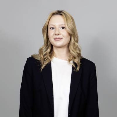Mäklarbild på Moa Högstedt