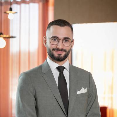 Mäklarbild på George Dahma