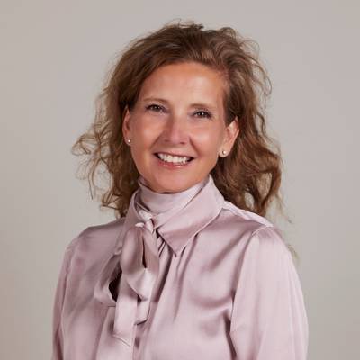 Mäklarbild på Caroline Hanell