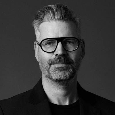 Mäklarbild på Nils Odier