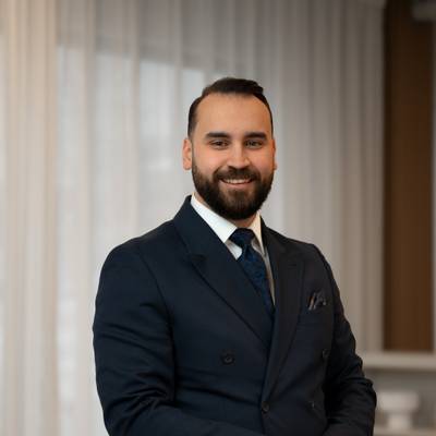 Mäklarbild på Kenan Cetin