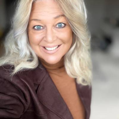 Mäklarbild på Jeannette Hannerfeldt