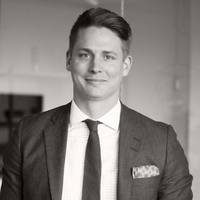 Mäklare Oscar Hallbygård, MOHV Täby AB
