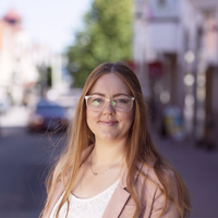 Mäklare Jennifer Hartzell, Mäklarhuset Västervik