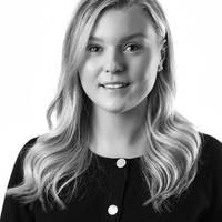 Mäklare Alice Eriksson, Lejons Mäkleri