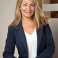 Mäklare Anna Larsson Anderholm, Fastighetsbyrån Kungsbacka