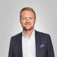 Mäklare Jacob Gustafsson, Pontuz Löfgren AB