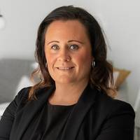Mäklare Lina Bennervall, MOHV Umeå
