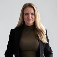 Mäklarbild på Sandra Rosenblom
