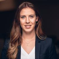 Mäklare Gabriella Fridh, Notar