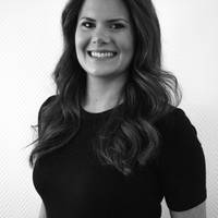 Mäklare Tove Lennartsson, Mäklarcentrum