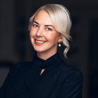 Mäklare Amélie Johansson, Notar