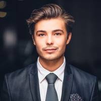 Mäklare Oscar Hedensjö, Notar