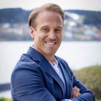 Simon Hallström
