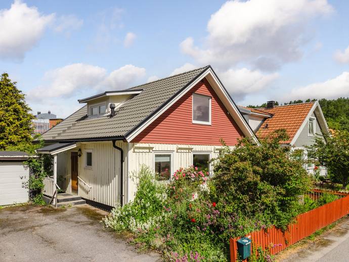 4 rok · 99 m² · Örtugsvägen 6