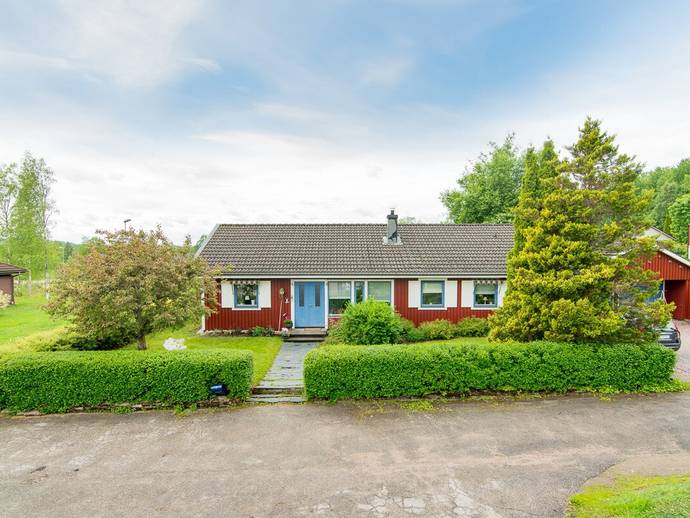 4 rok · 117 m² · Blåsippsvägen 1