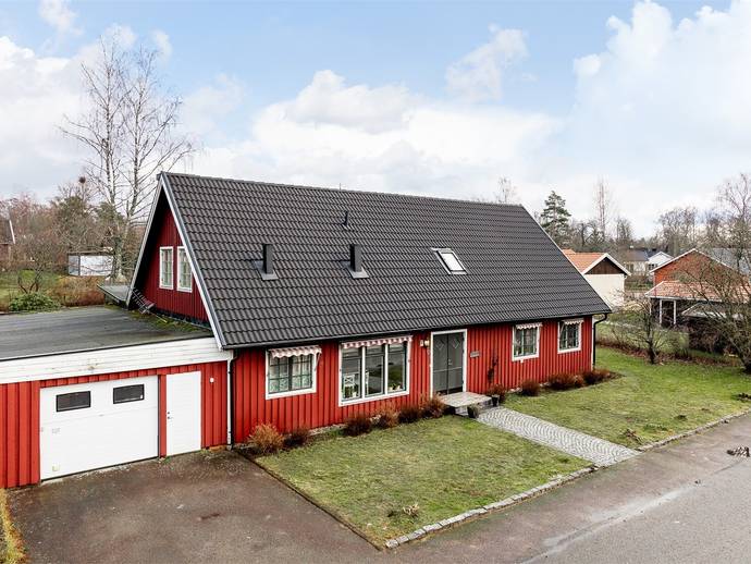 7 rok · 188 m² · Furuvägen 6
