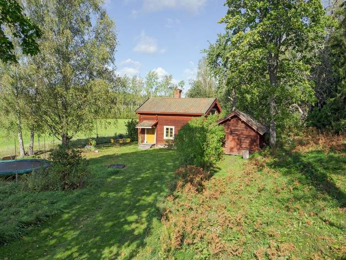 nyhyttan-26-i-v-sterf-rnebo-norbergs-kommun-fritidsboende-till-salu