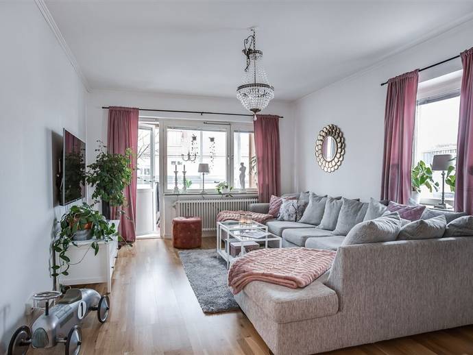 2 rok · 57 m² · Västra Tullgatan 34A