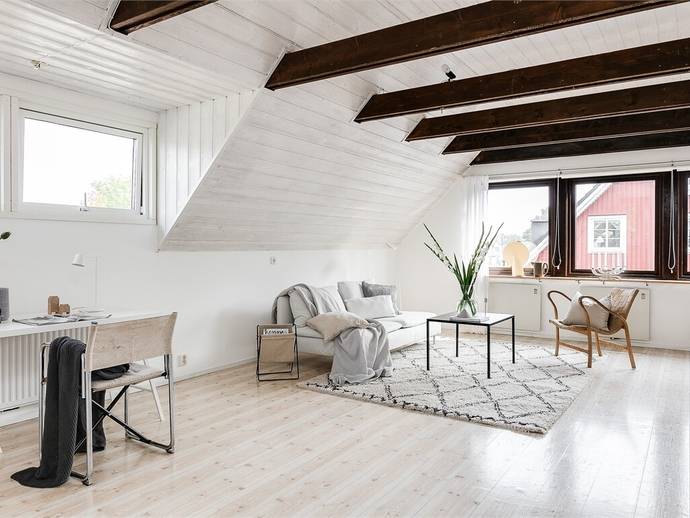 6 rok · 158 m² · Bokvägen 9