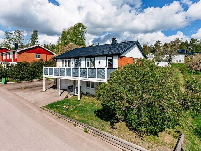 6 rok · 143 m² · Laxgatan 6