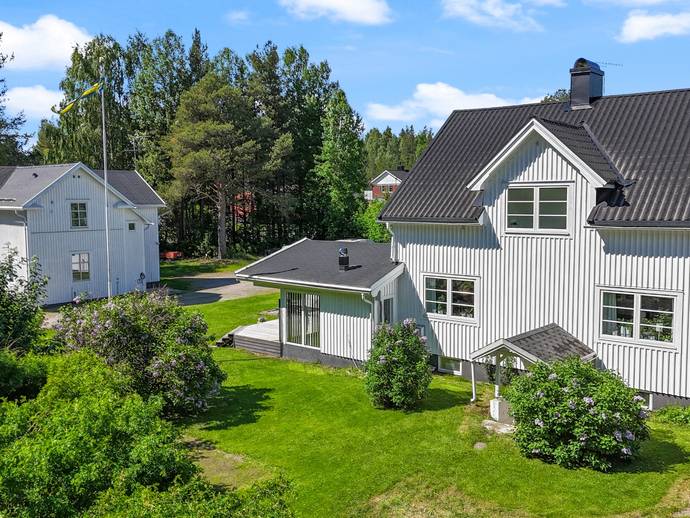 Kurirvägen 3 och 1