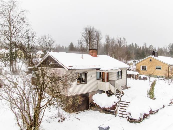3 rok · 84 m² · Furuvägen 17