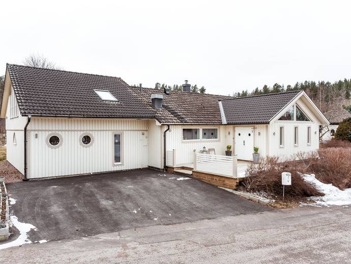 6 rok · 214 m² · Tunnlandsvägen 6