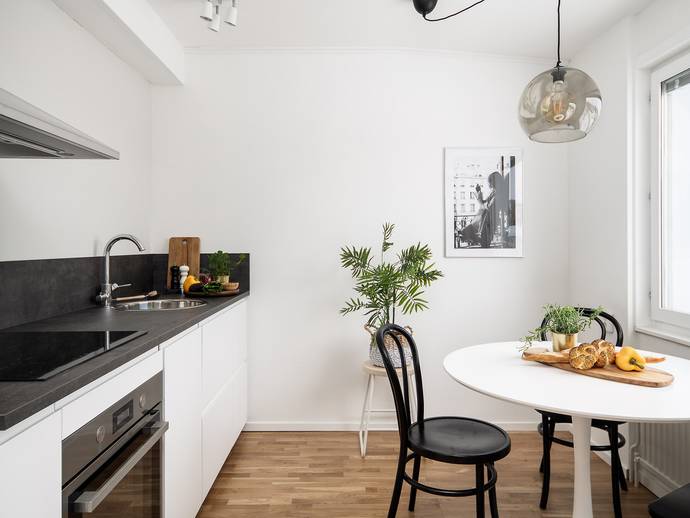1 rok · 36,5 m² · Vintergatan 7B