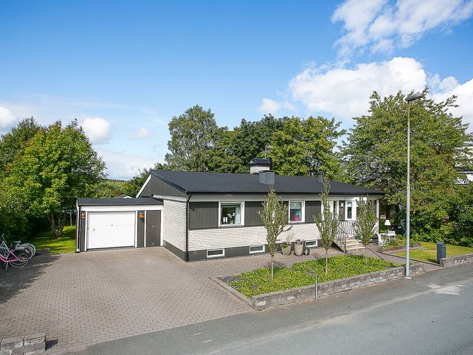 4 rok · 105 m² · Uppegårdsvägen 8