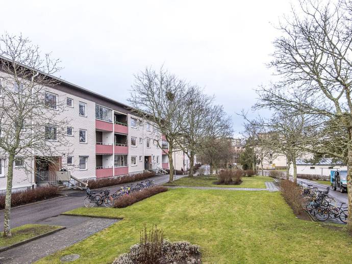 3,5 rok · 86,5 m² · Pinnmogatan 27