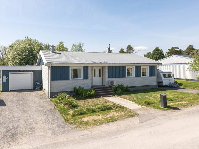 7 rok · 108 m² · Flöjtvägen 11