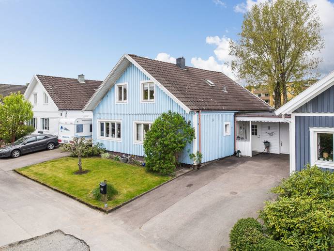 6 rok · 155 m² · Näckrosvägen 10