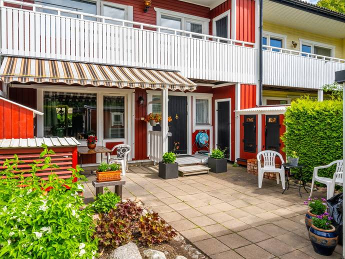 Såningsvägen 49 i Viksjö, Järfälla kommun - radhus till salu - Hemnet