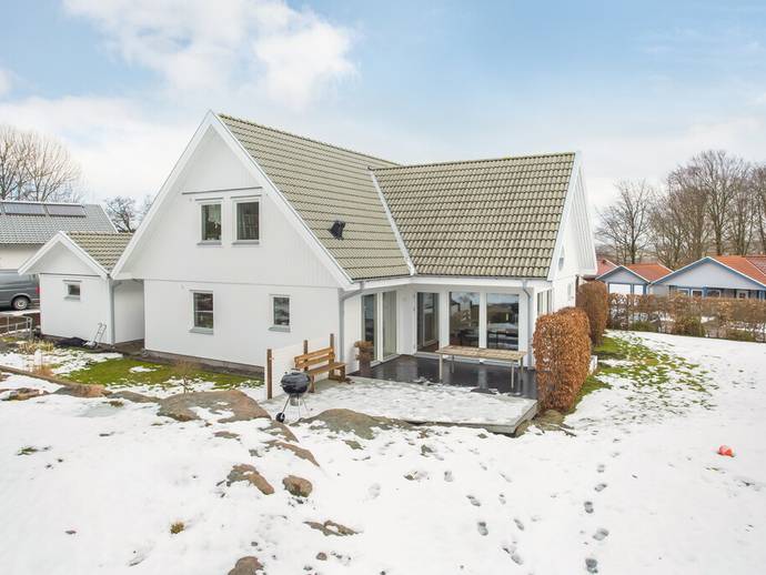 6 rok · 159 m² · Brudbrödsvägen 11