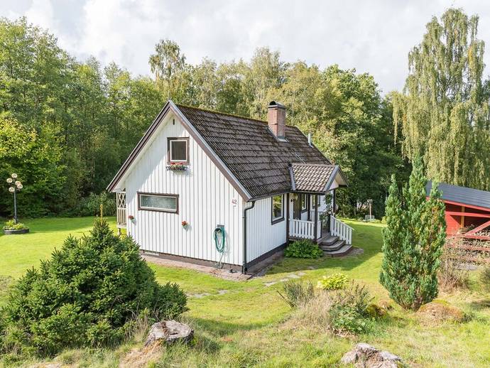 5 rok · 105 m² · Karl Borgs väg 42