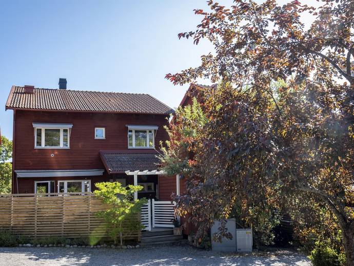 5 rok · 125 m² · Kastanjebacken 3