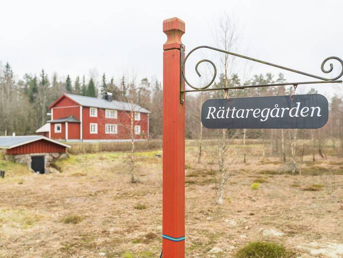 6 rok · 143 m² · Rättaregården
