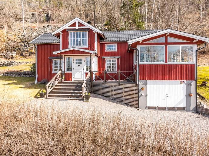 4 rok · 96 m² · Karlsbergsvägen 28