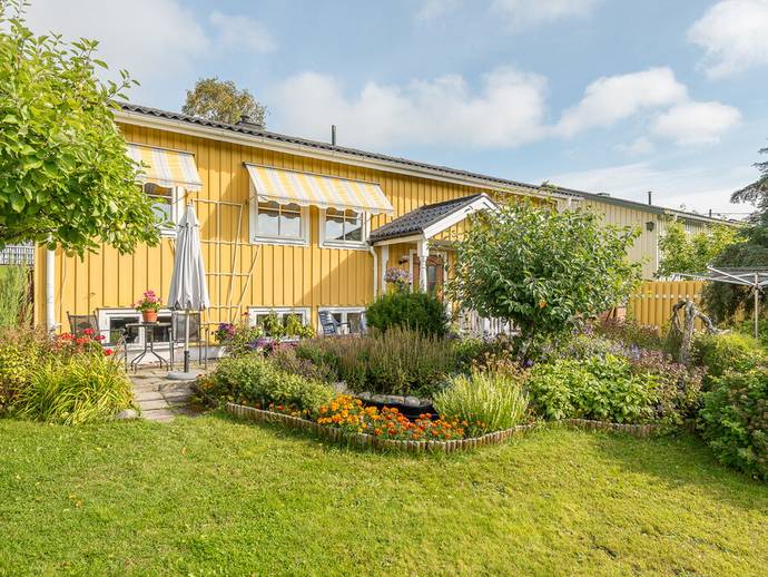 6 rok · 100 m² · Ängsvägen 11