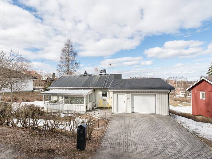 6 rok · 148 m² · Västlandsvägen 5