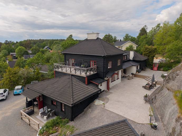 Villa, 277 m²