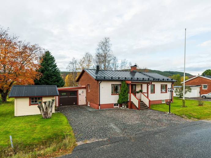 4 rok · 94 m² · Holmbäcksvägen 5