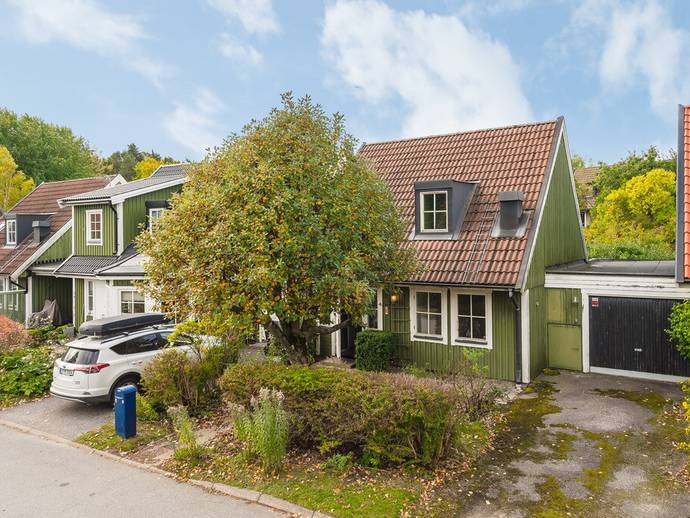 4 rok · 94 m² · Slångränd 10