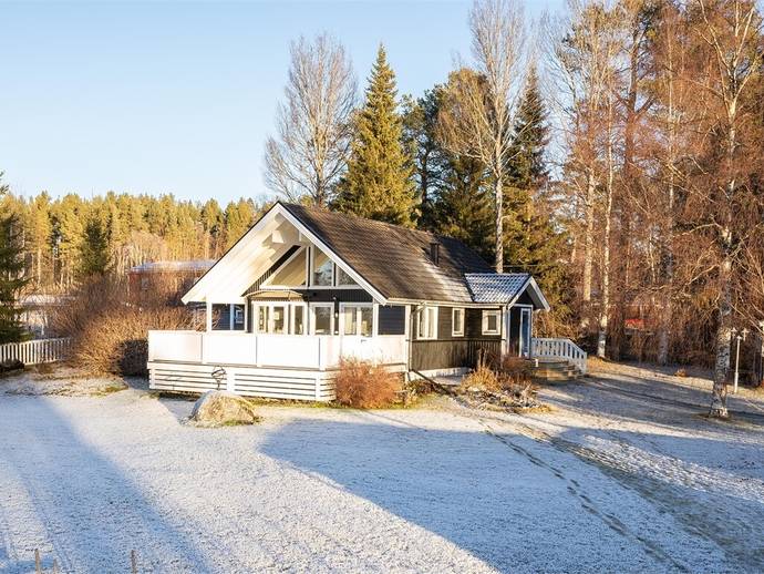 4 rok · 97 m² · Rödögården 566