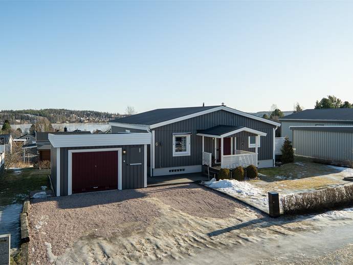 6 rok · 151 m² · Mastvägen 6
