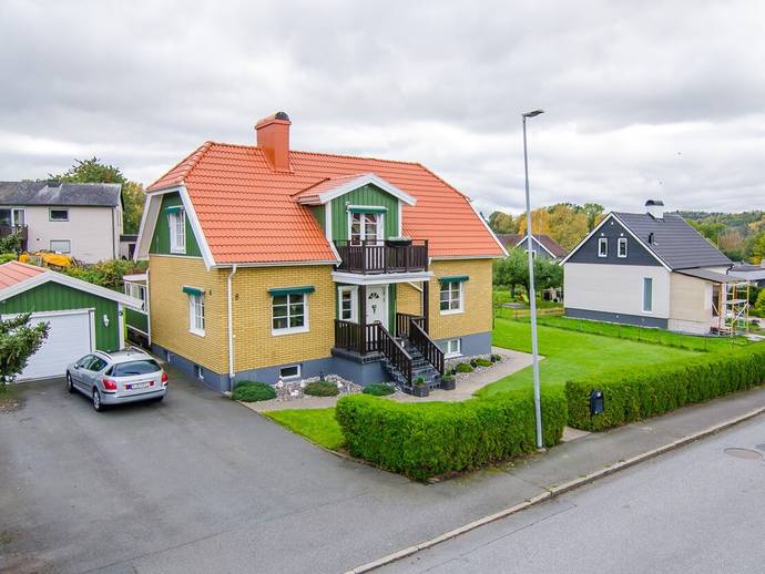 4 rok · 133 m² · Petersbergsvägen 8