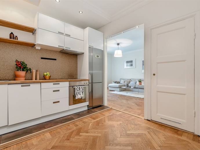 2 rok · 45 m² · Birger Jarlsgatan 104 L