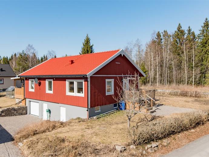 5 rok · 87 m² · Magistervägen 2